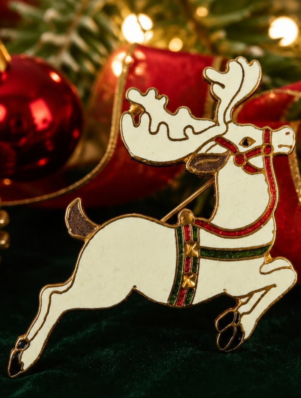 Vintage Fish Fine Enamels Reindeer Brooch White Enamel Gold Tone Christmas Pin